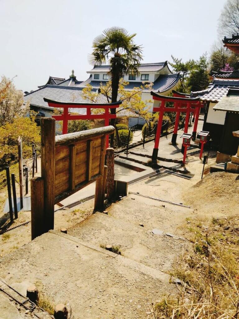 甲山山頂からの神呪寺